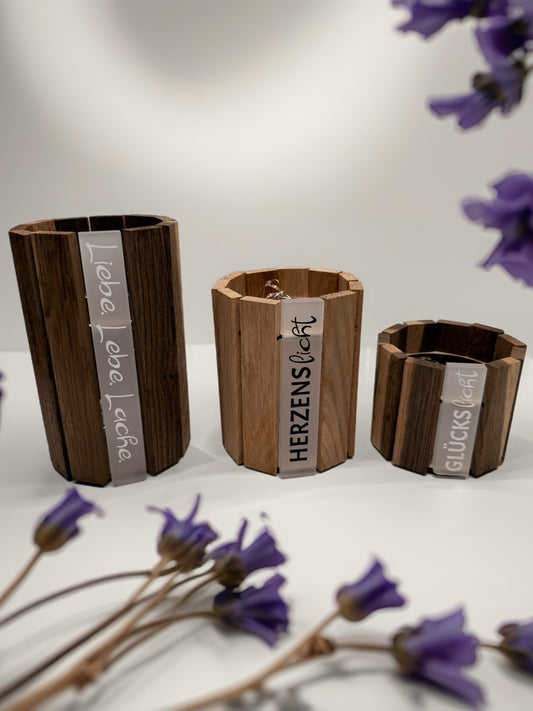 Tischlampe I Dekoleuchte aus Klötzchen | Personalisiertes Windlicht Holz | Tischlaterne aus Eichenholzkloetzchen