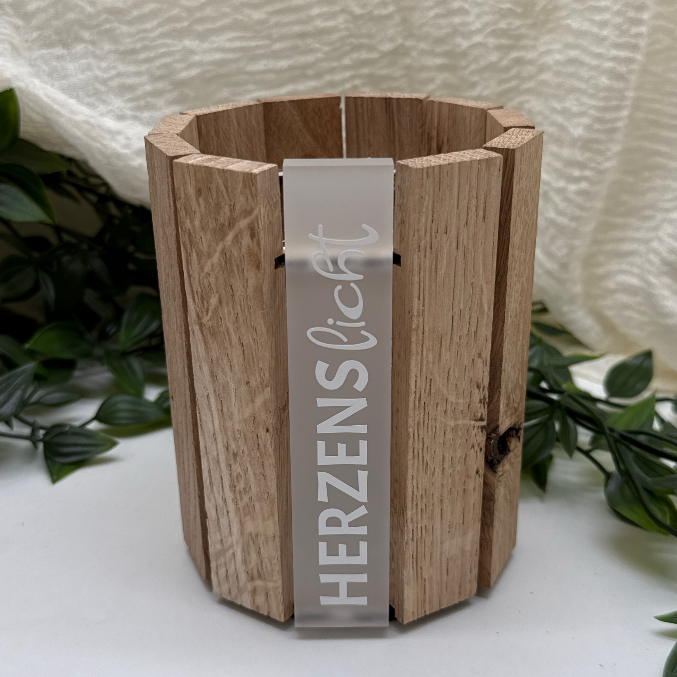 Tischlampe I Dekoleuchte aus Klötzchen | Personalisiertes Windlicht Holz | Tischlaterne aus Eichenholzkloetzchen